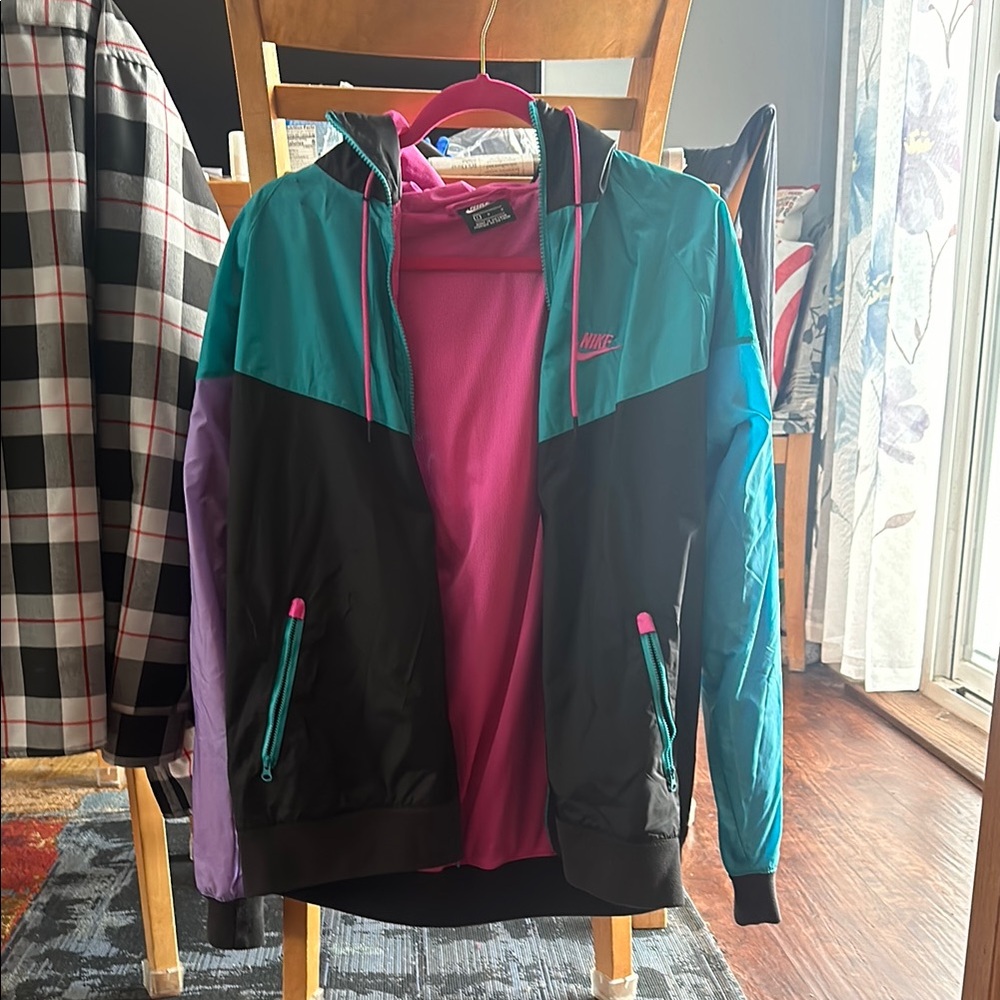 Nike Men’s Windbreaker